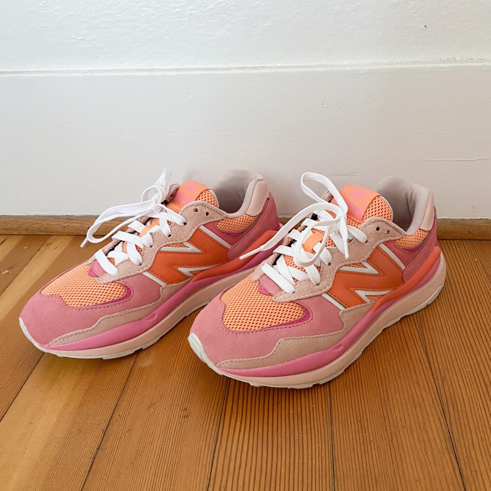 New Balance 5740 size 8